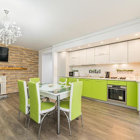 Apartament 2 Camere Narcis Brasov Ngoại thất bức ảnh