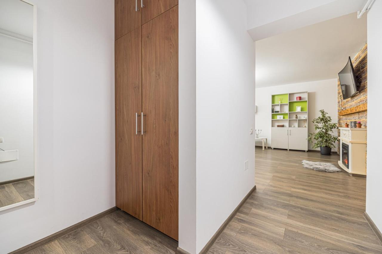 Apartament 2 Camere Narcis Brasov Ngoại thất bức ảnh