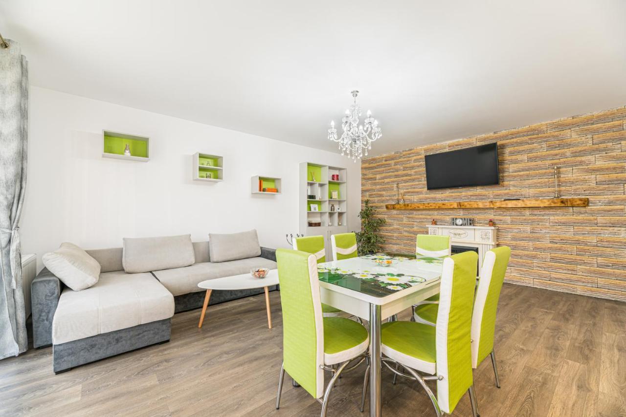 Apartament 2 Camere Narcis Brasov Ngoại thất bức ảnh