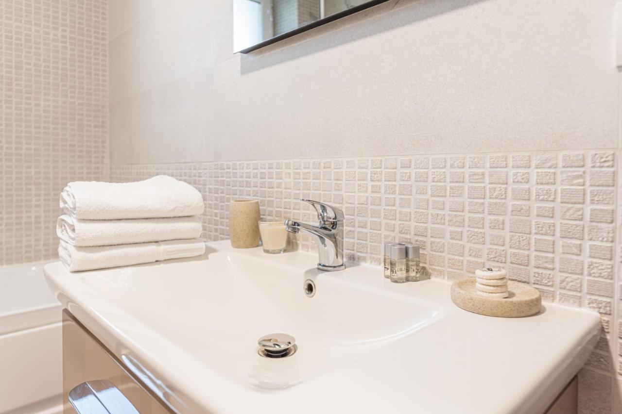 Apartament 2 Camere Narcis Brasov Ngoại thất bức ảnh